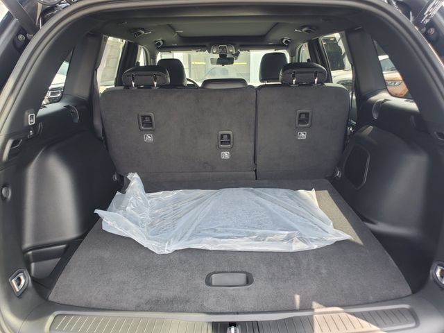 New 2026 Jeep Grand Cherokee Limited AWD/4WD image 16