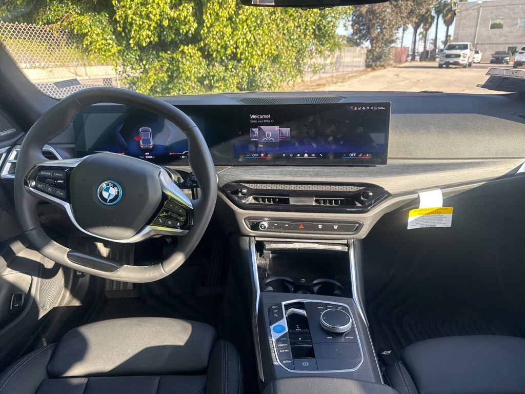Used 2025 BMW i4 eDrive40 w/ Parking Assistance Package RWD image 16