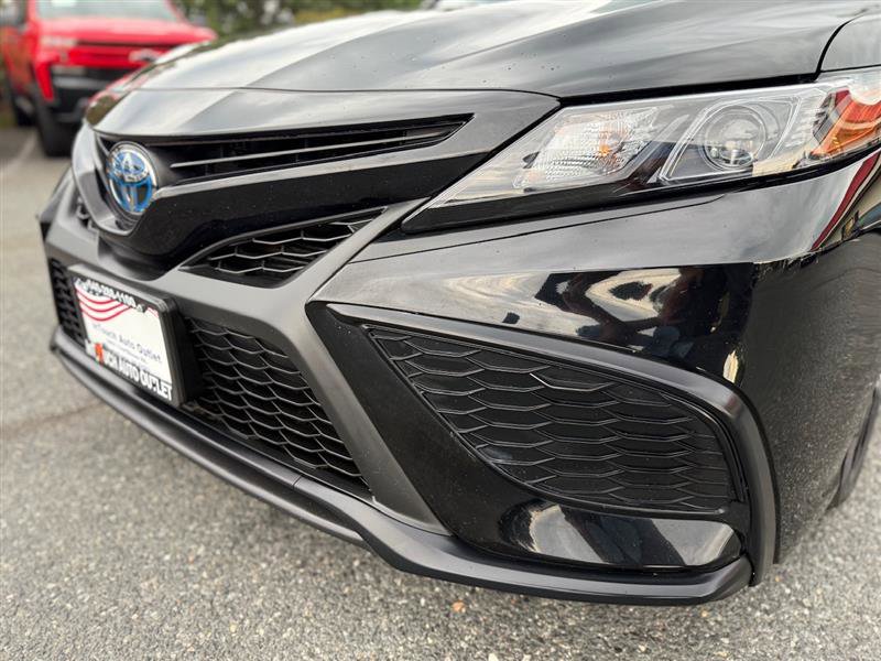 Used 2022 Toyota Camry SE image 10