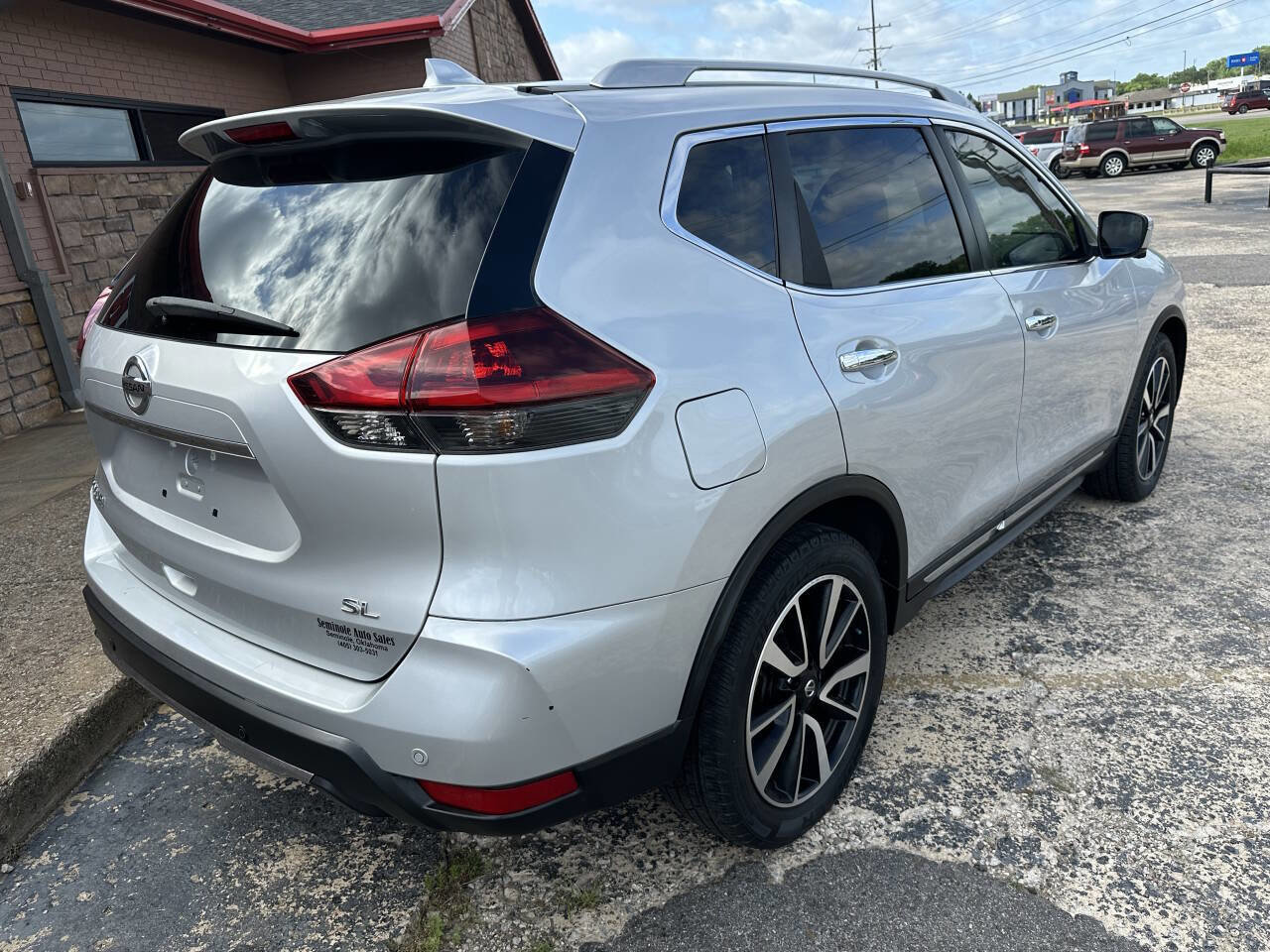 Used 2019 Nissan Rogue SL FWD image 9