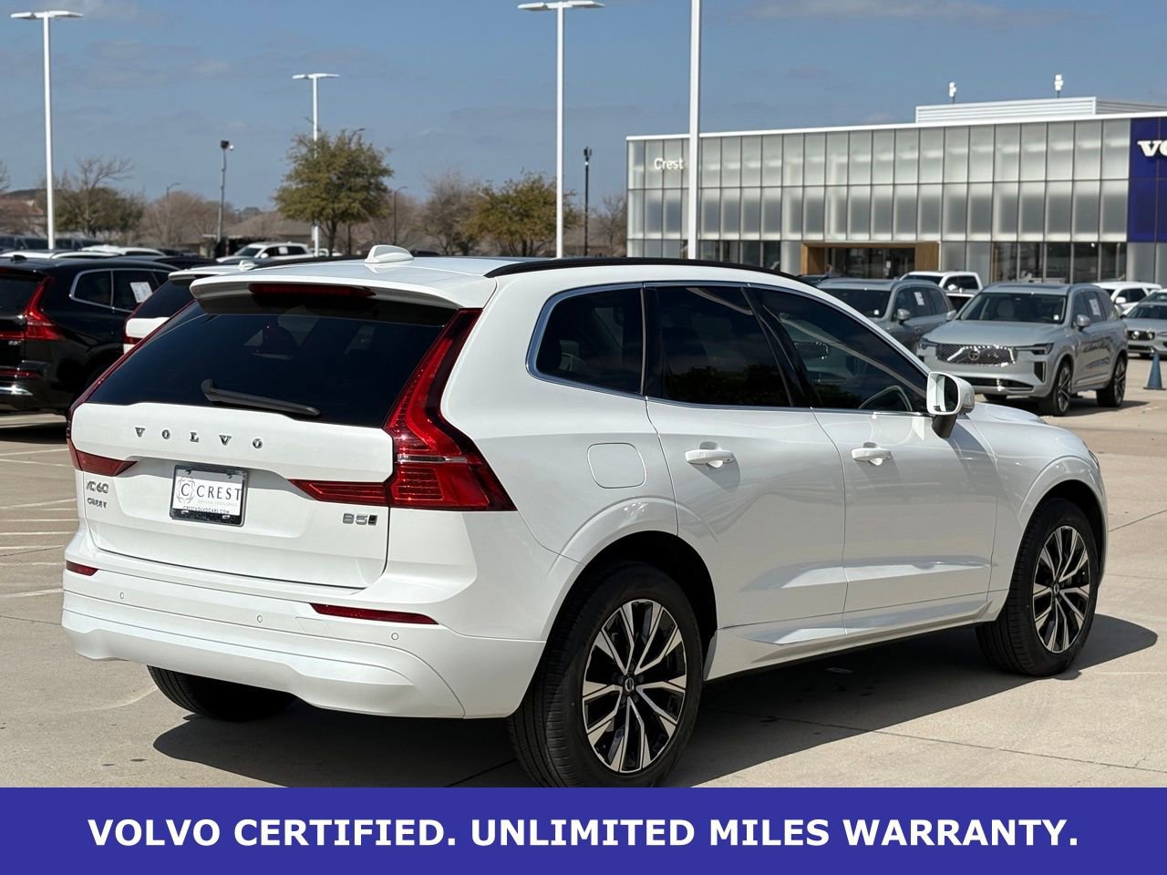 Certified 2023 Volvo XC60 B5 Core image 7