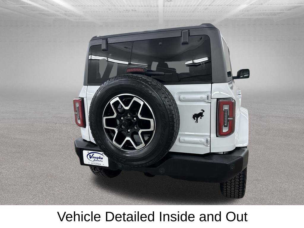 Used 2023 Ford Bronco Outer Banks AWD/4WD image 13