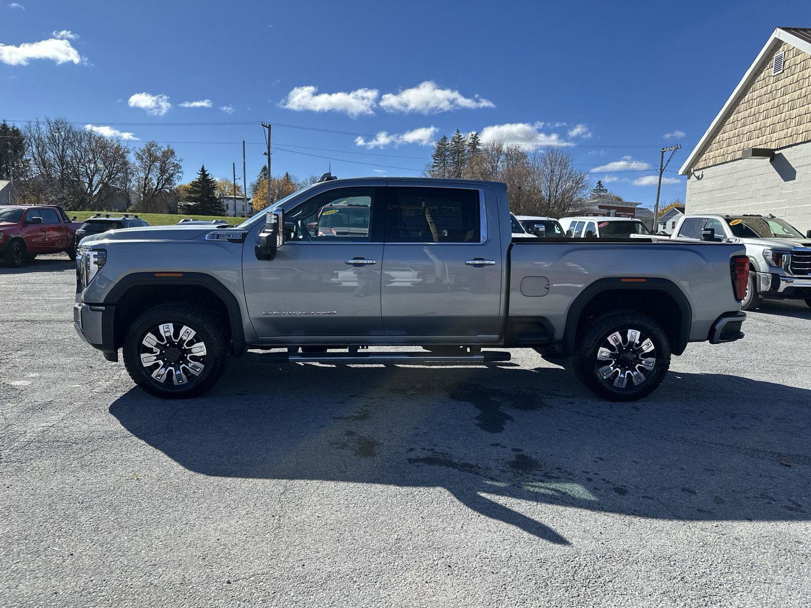 New 2026 GMC Sierra 2500 Denali w/ Technology Package image 2