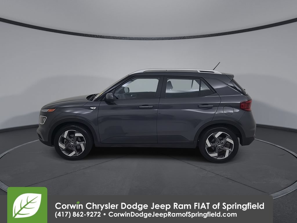 Used 2025 Hyundai Venue SEL FWD image 9