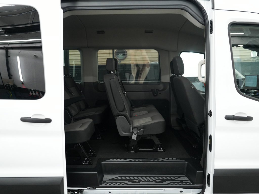 Used 2025 Ford Transit 350 XLT RWD image 25