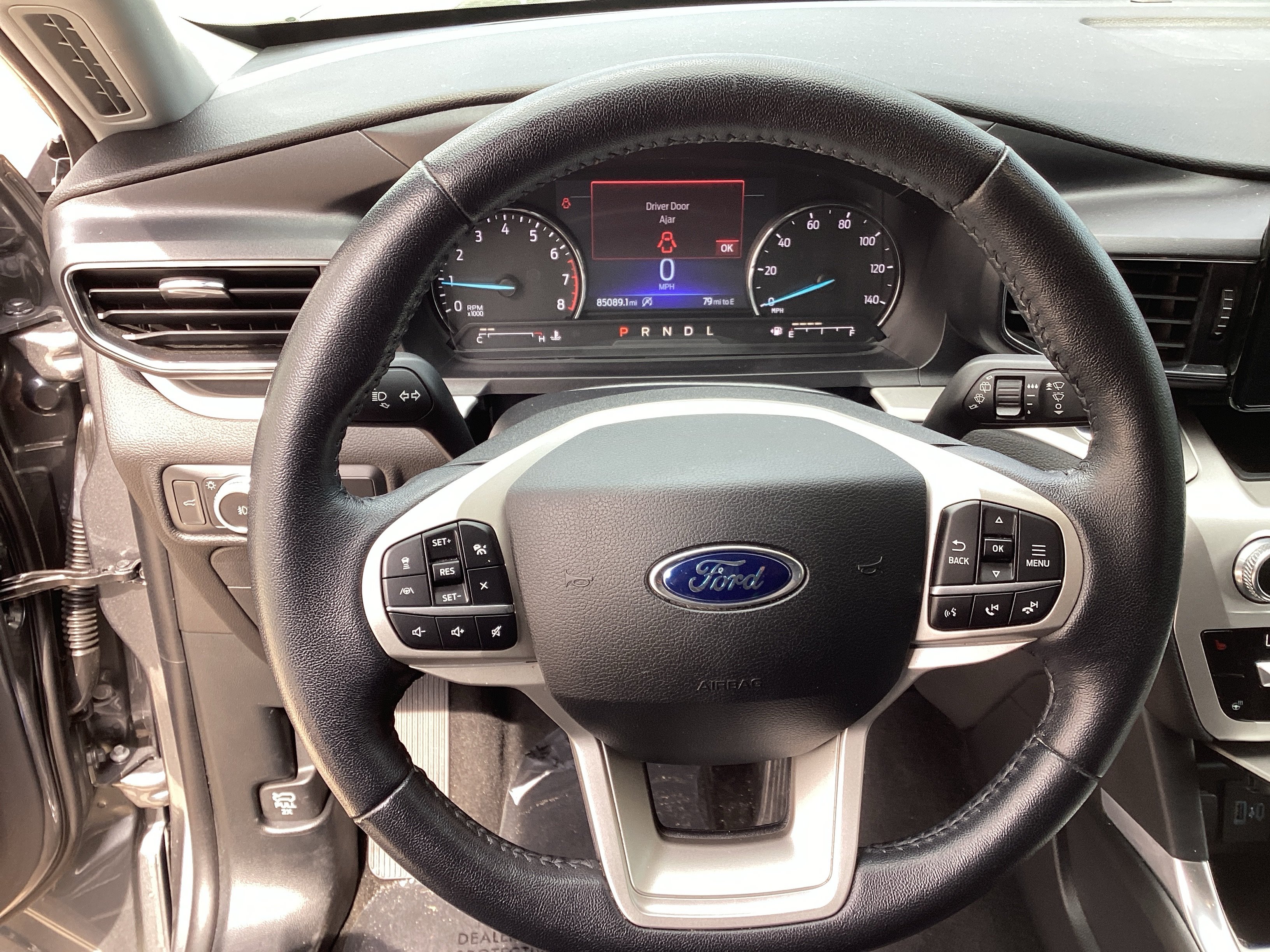 Used 2021 Ford Explorer XLT w/ Equipment Group 202A AWD/4WD image 18