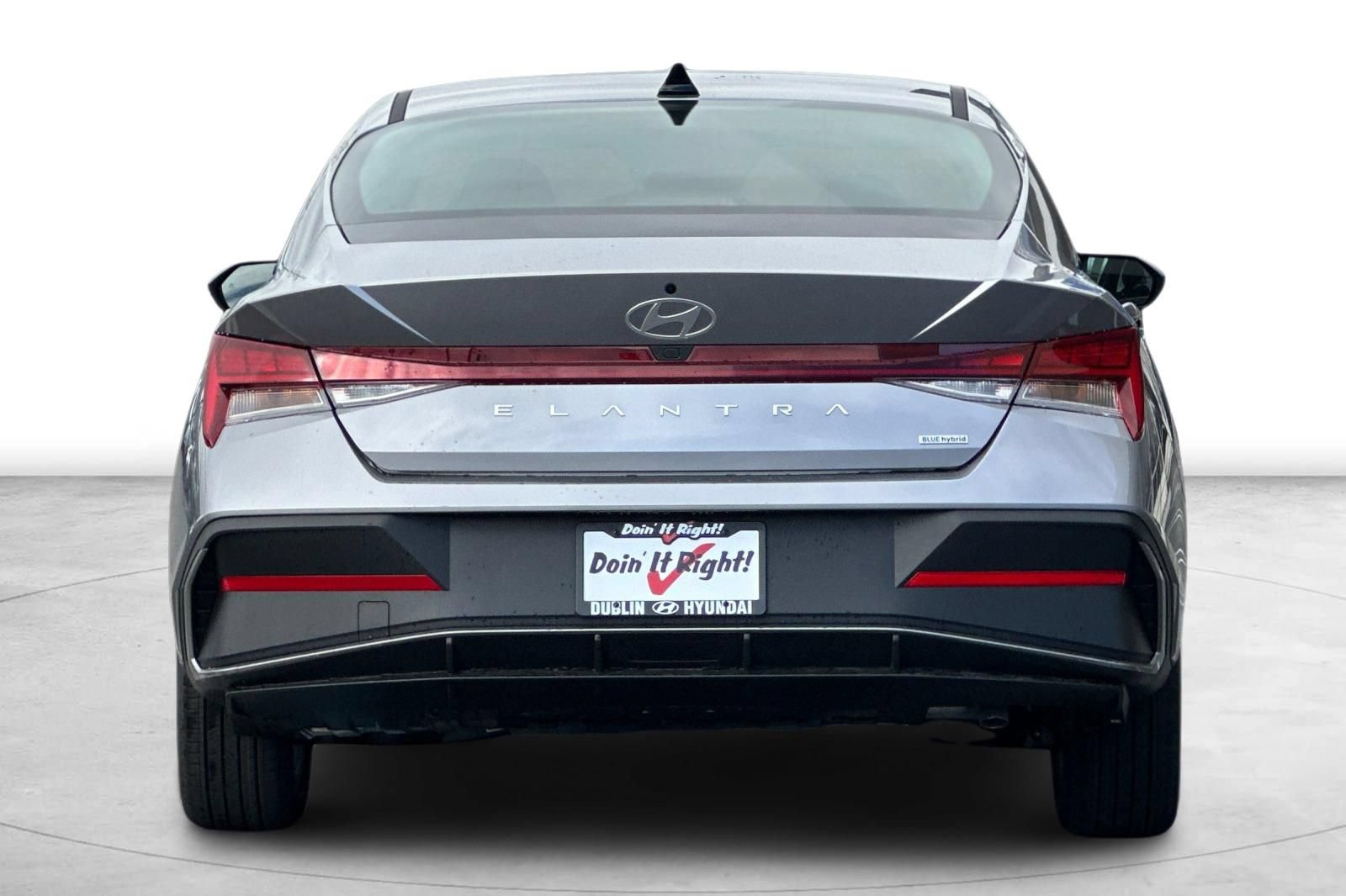 Used 2026 Hyundai Elantra Hybrid FWD image 6