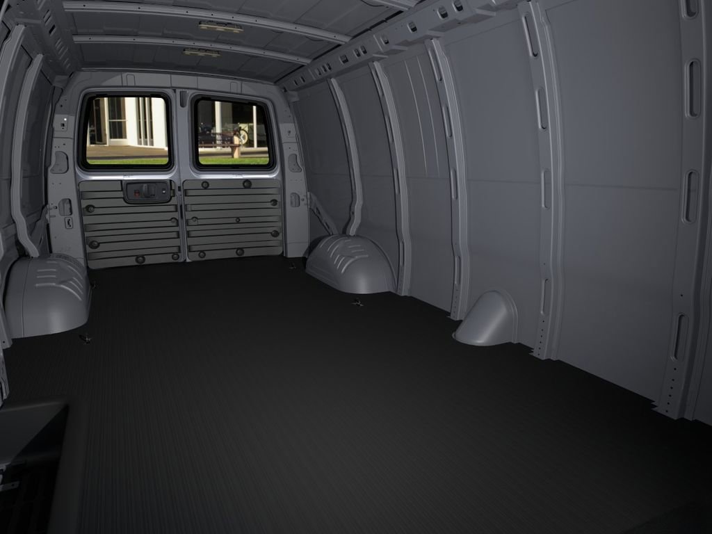 New 2026 Chevrolet Express 3500 Extended RWD image 17