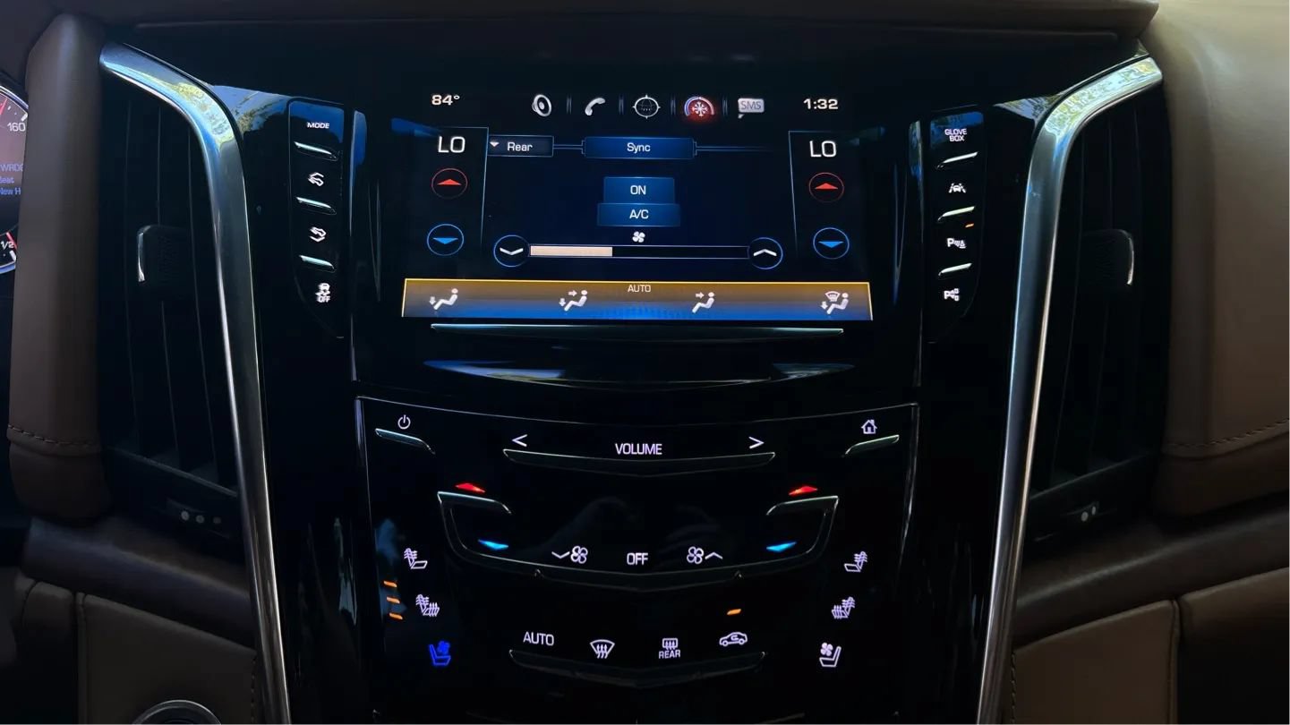 Used 2016 Cadillac Escalade 2WD image 44