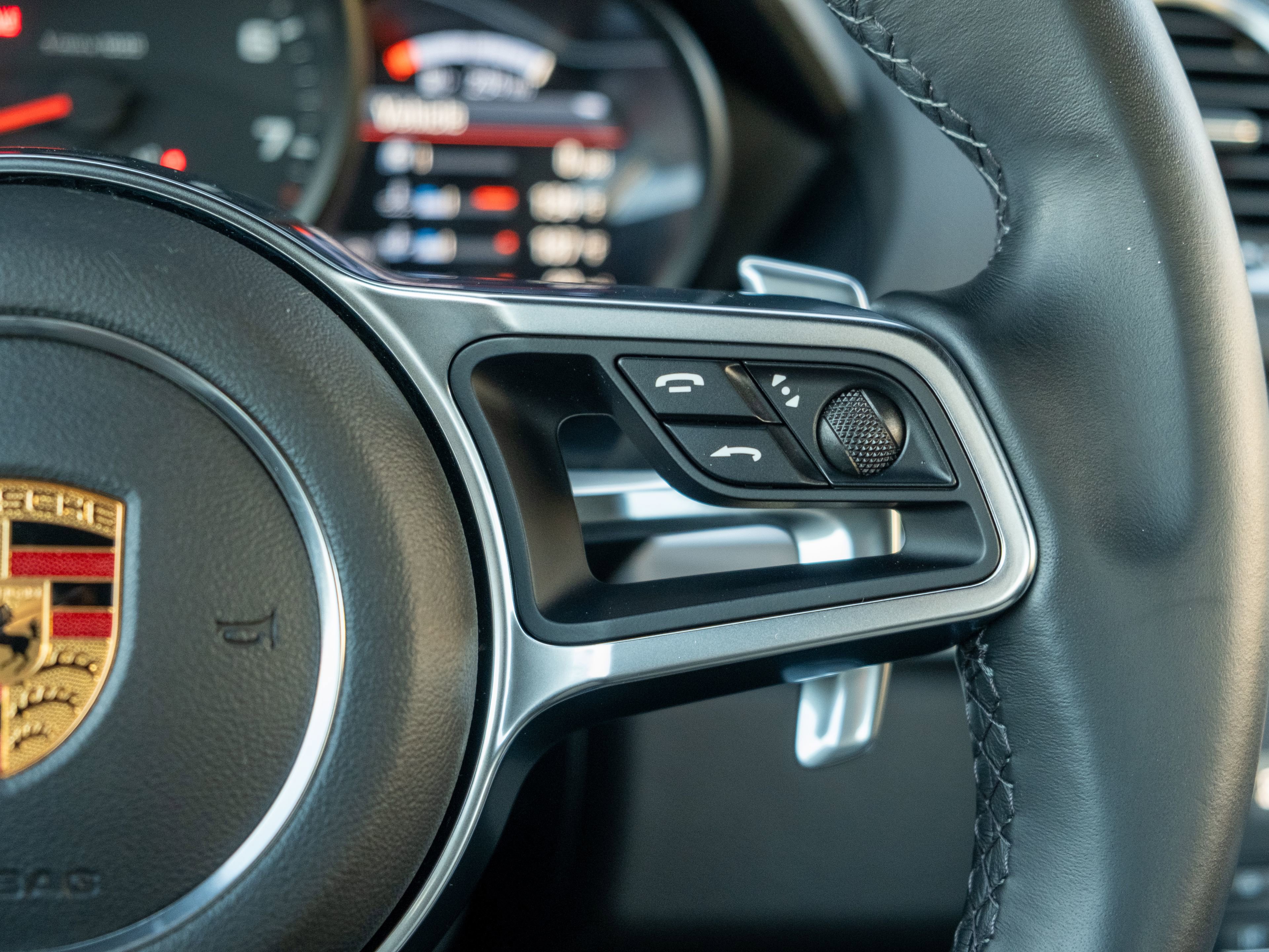 Certified 2018 Porsche 718 Cayman image 21