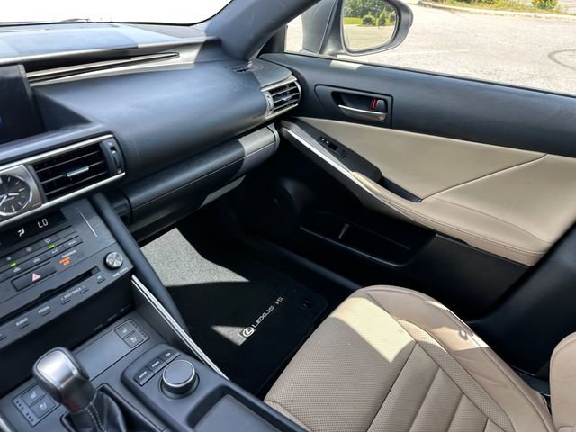 Used 2020 Lexus IS 300 F Sport w/ F Sport Package image 29