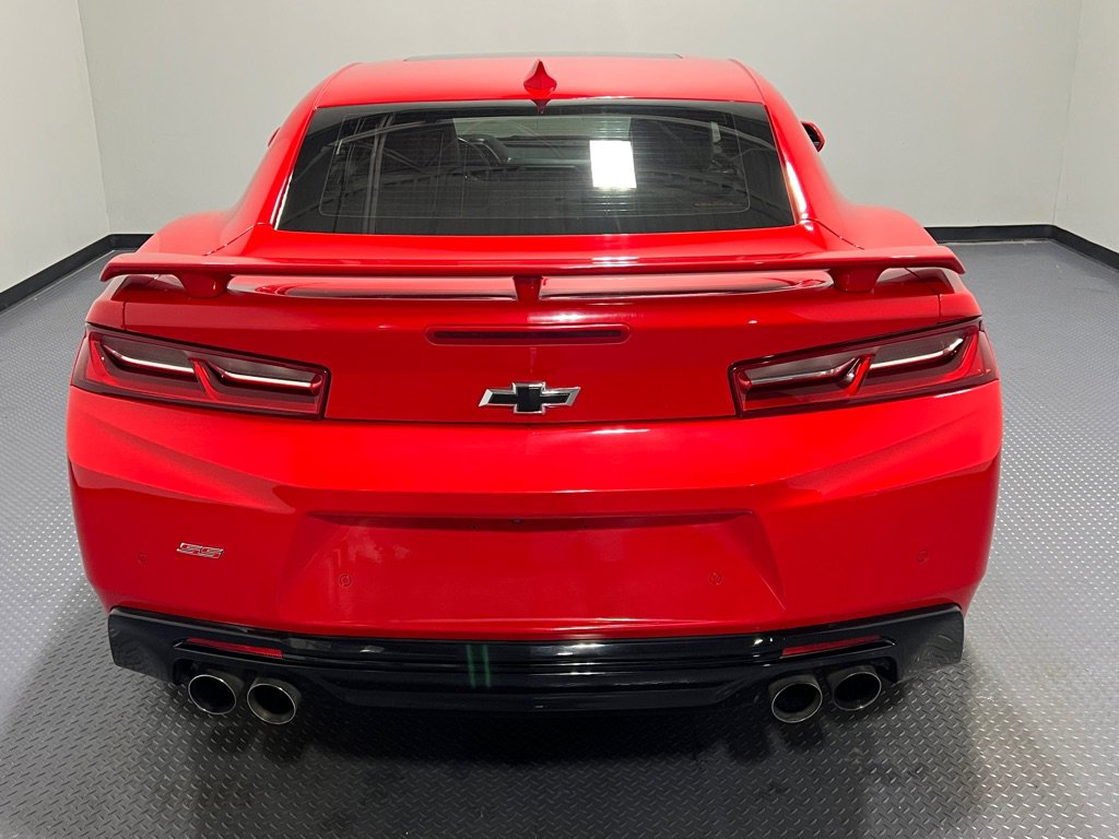 Used 2018 Chevrolet Camaro SS image 22