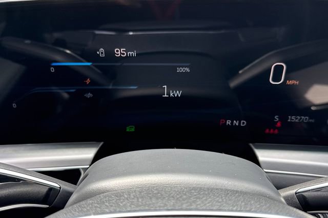 Used 2024 Cadillac Lyriq Sport RWD image 41