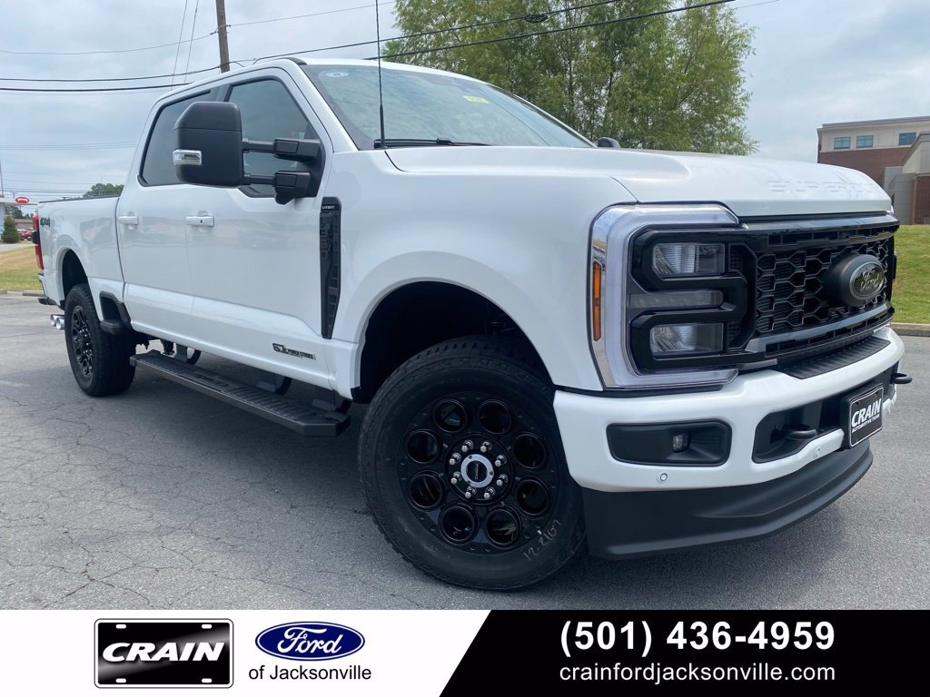 New 2026 Ford F350 Lariat w/ Black Appearance Package