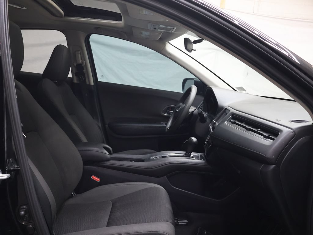 Used 2022 Honda HR-V EX image 9