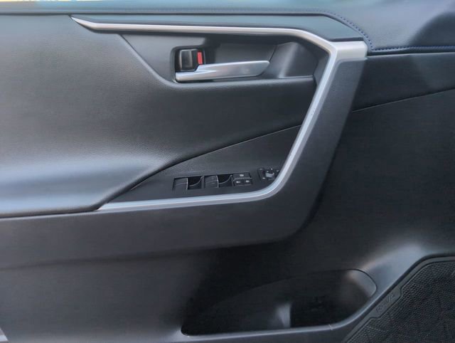 Used 2021 Toyota RAV4 XSE AWD/4WD image 23
