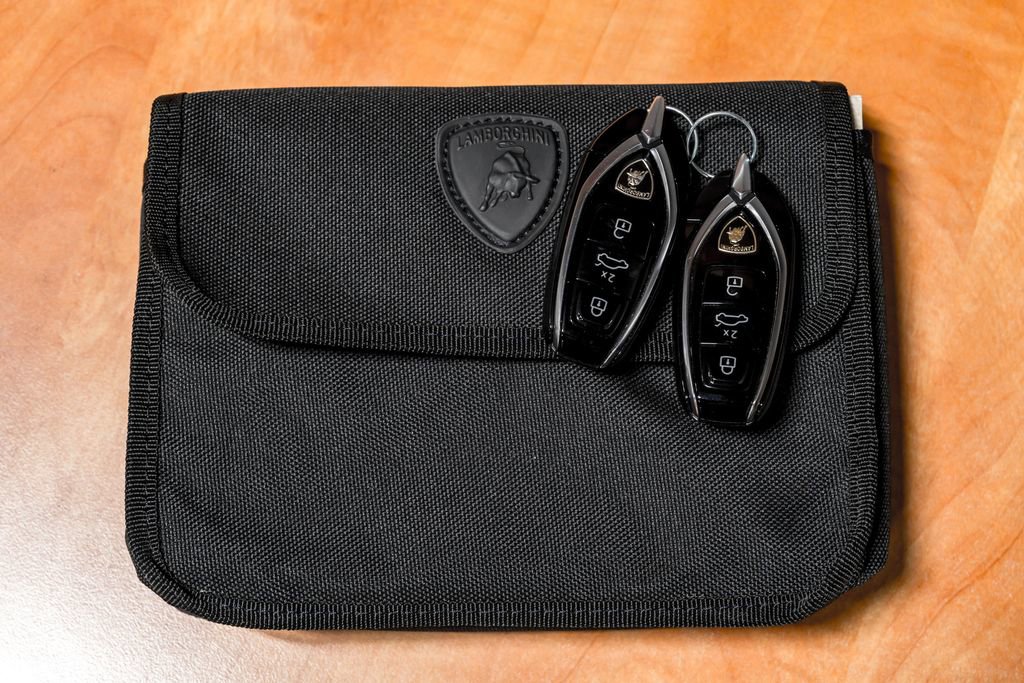 Used 2022 Lamborghini Urus AWD/4WD image 63