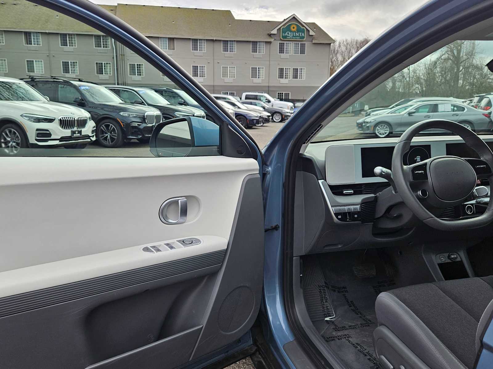 Used 2024 Hyundai Ioniq 5 SEL image 23