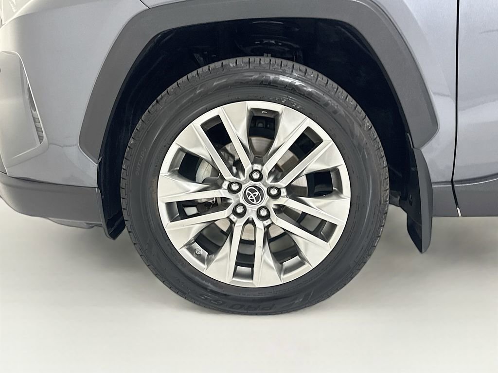 Used 2019 Toyota RAV4 XLE Premium w/ Advanced Technology Package image 32