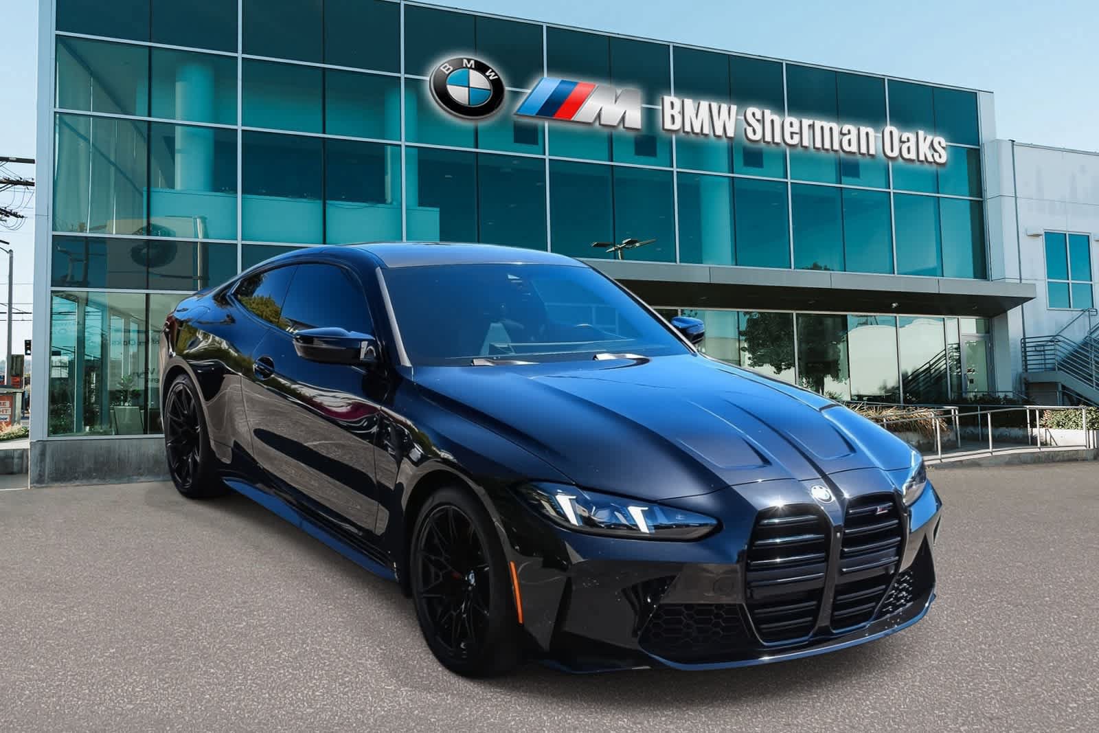 Used 2025 BMW M4 Competition w/ Executive Package RWD image 3