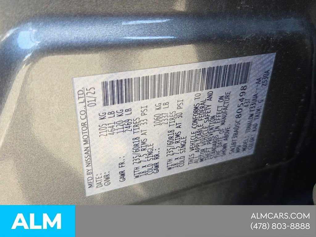 Used 2025 Nissan Rogue SV image 13