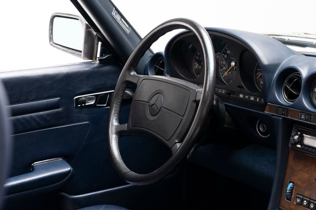 Used 1988 Mercedes-Benz 560 SL image 36