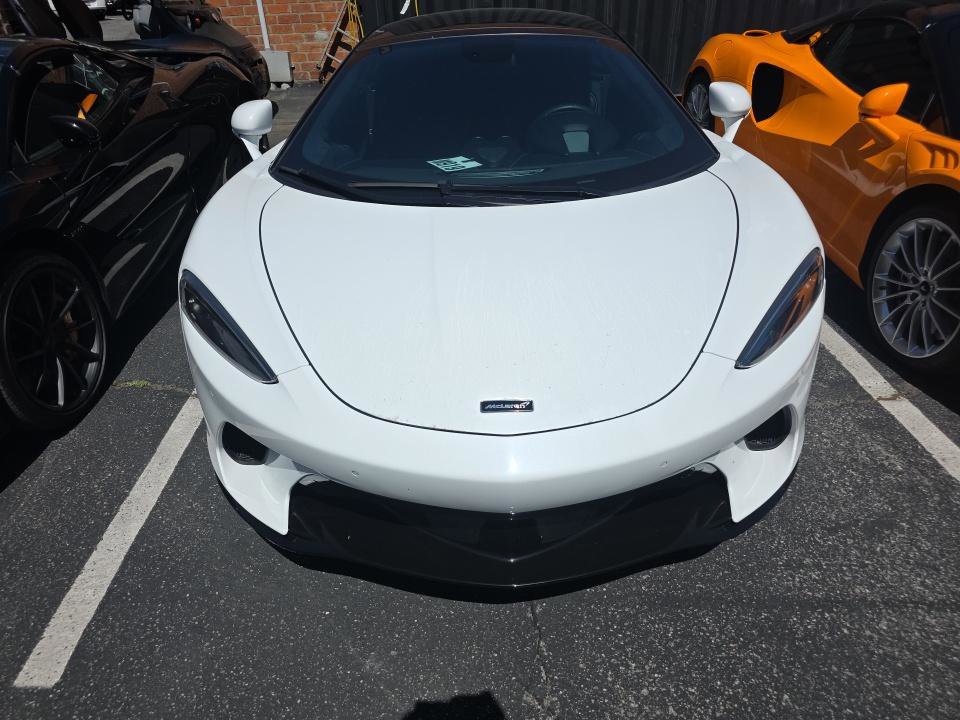 Used 2023 McLaren GT RWD image 3