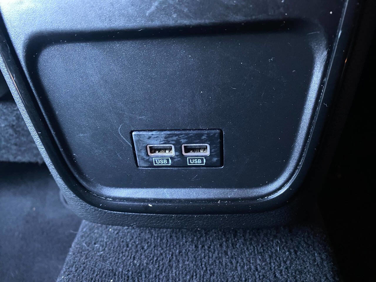 Used 2019 Chrysler 300 S image 46