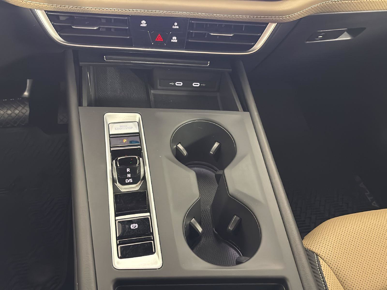 Certified 2025 Volkswagen Atlas Cross Sport SE FWD image 16