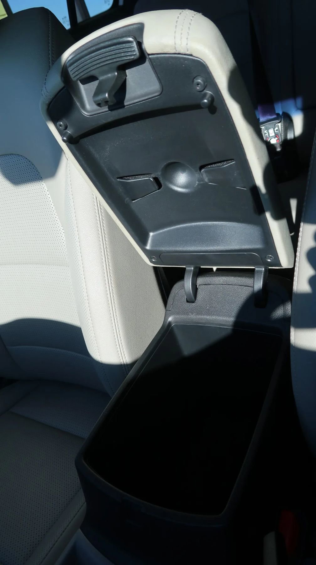 Used 2022 Kia Sportage Nightfall Edition w/ Nightfall Fwd Premium Package image 31