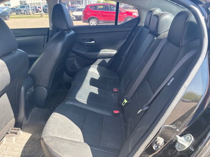 Used 2021 Nissan Sentra SR w/ SR Premium Package image 6