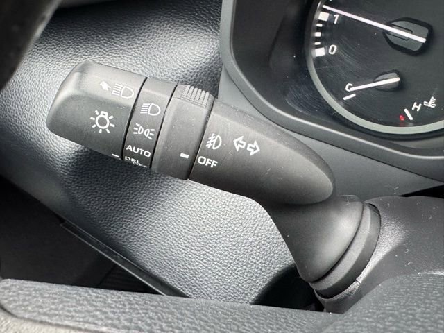 Used 2022 Toyota Tundra SR5 w/ SR5 Convenience Package image 27