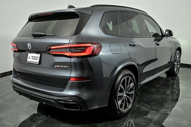 Used 2022 BMW X5 M50i w/ Executive Package AWD/4WD image 9