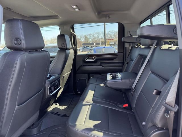 Used 2024 GMC Sierra 2500 SLT w/ SLT Premium Package image 8