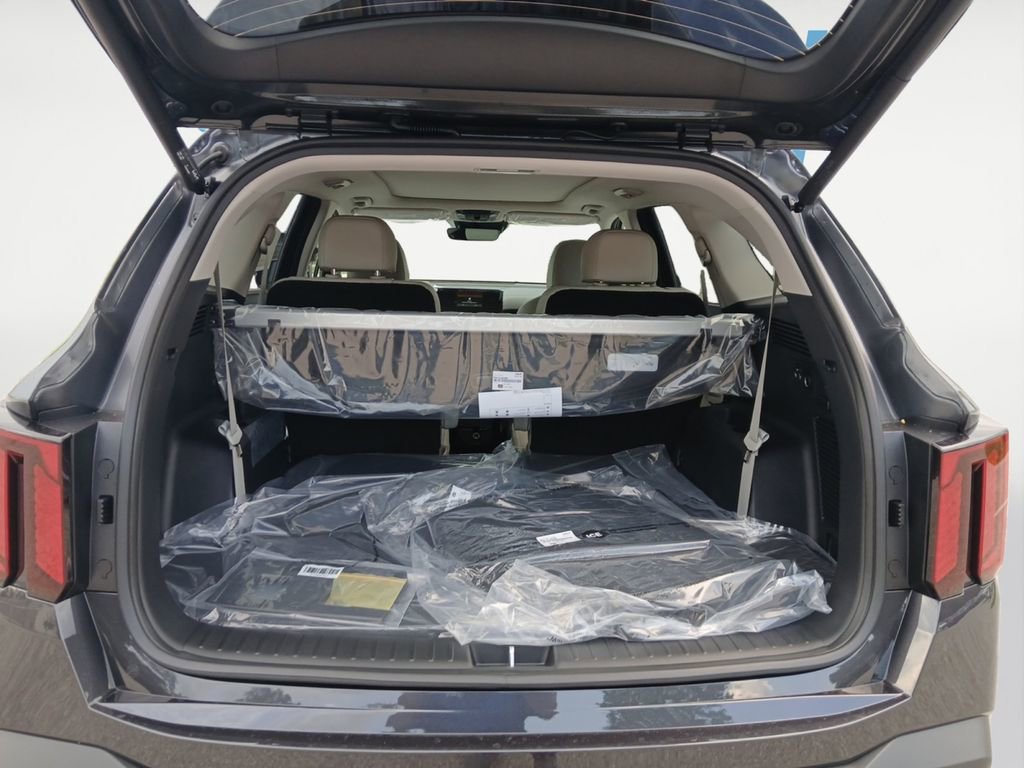 New 2025 Kia Sorento SX image 16