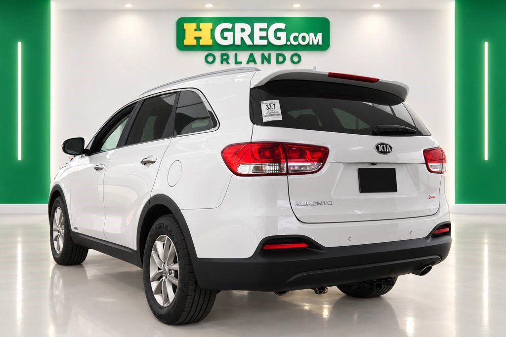 Used 2016 Kia Sorento AWD w/ LX Convenience Package image 2