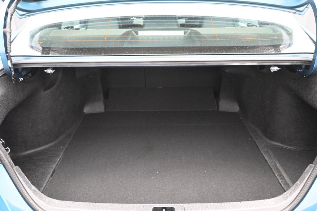 Used 2025 Toyota Camry SE w/ Convenience Package FWD image 27