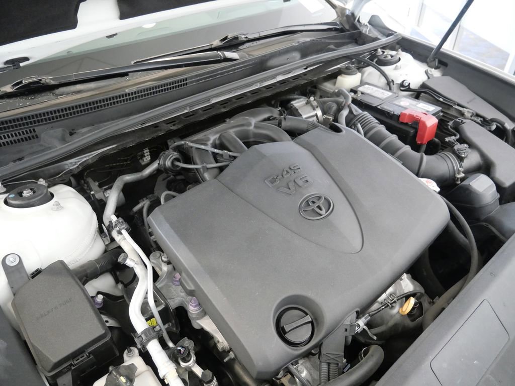 Used 2019 Toyota Avalon Touring w/ Advanced Safety Package image 11