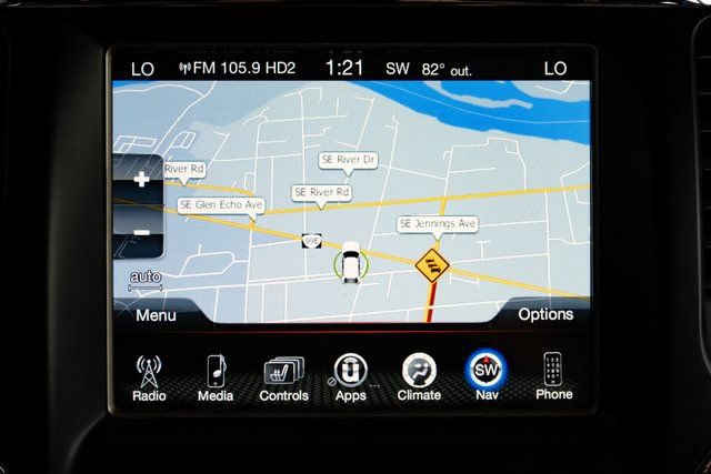 Used 2017 Jeep Grand Cherokee Limited w/ Luxury Group II AWD/4WD image 15