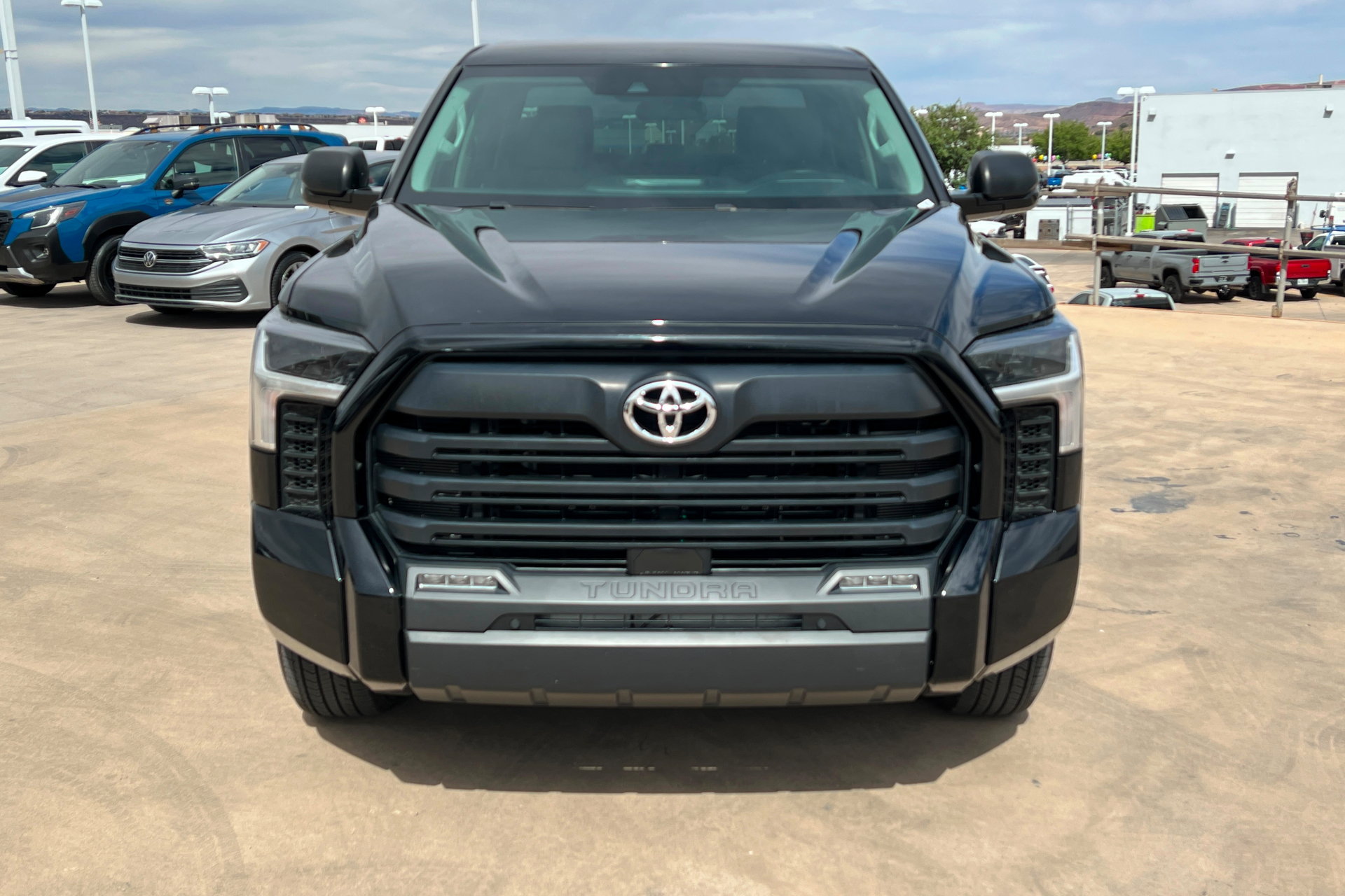 Used 2023 Toyota Tundra SR5 w/ SR5 Convenience Package AWD/4WD image 8