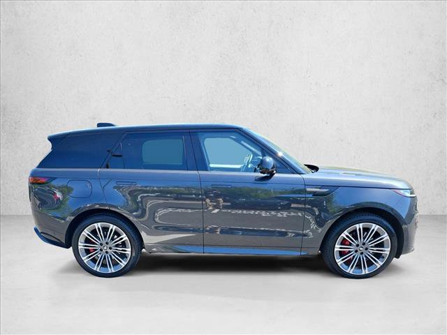 Used 2024 Land Rover Range Rover Sport Dynamic SE AWD/4WD image 4