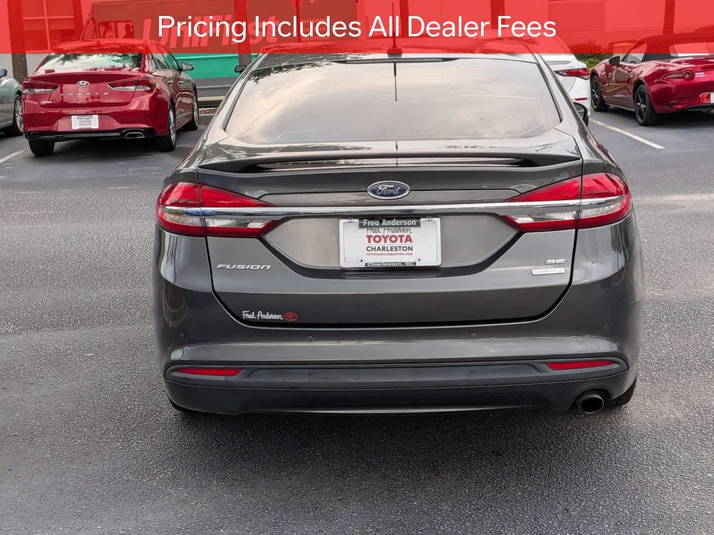 Used 2018 Ford Fusion SE w/ Equipment Group 201A FWD image 5