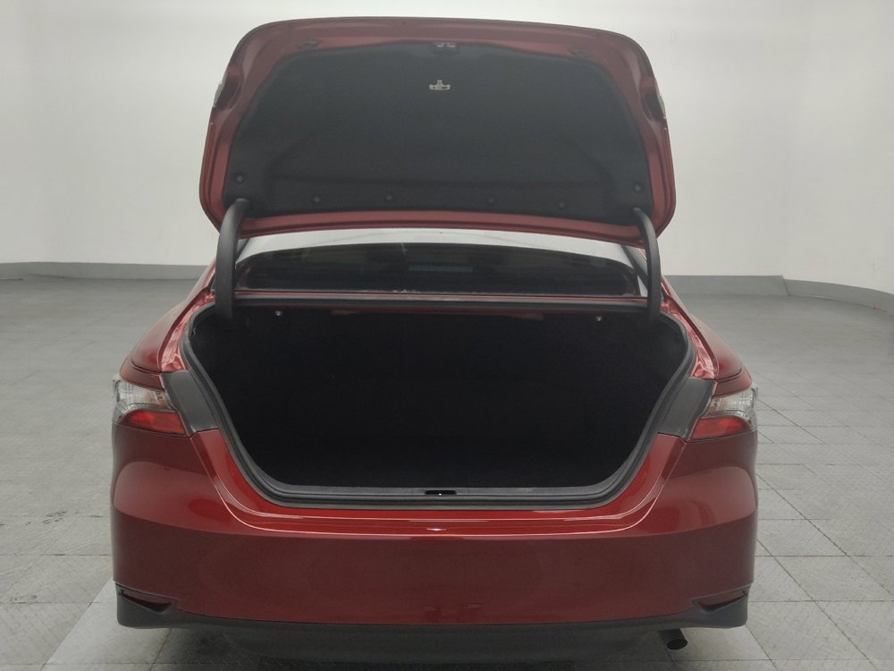 Used 2021 Toyota Camry LE image 29