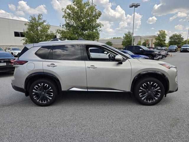 Used 2025 Nissan Rogue Platinum AWD/4WD image 9