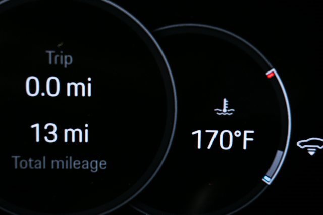 New 2025 Porsche Panamera 4 image 12