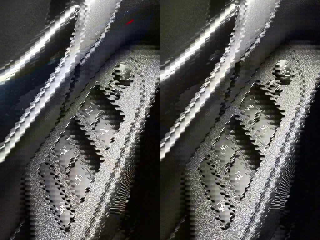 Used 2017 GMC Terrain SLT w/ Open Road Package image 25