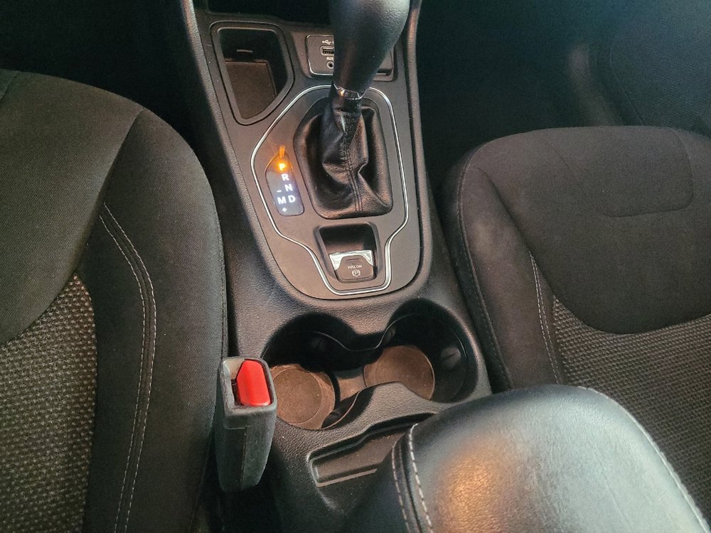 Used 2020 Jeep Cherokee Latitude image 26