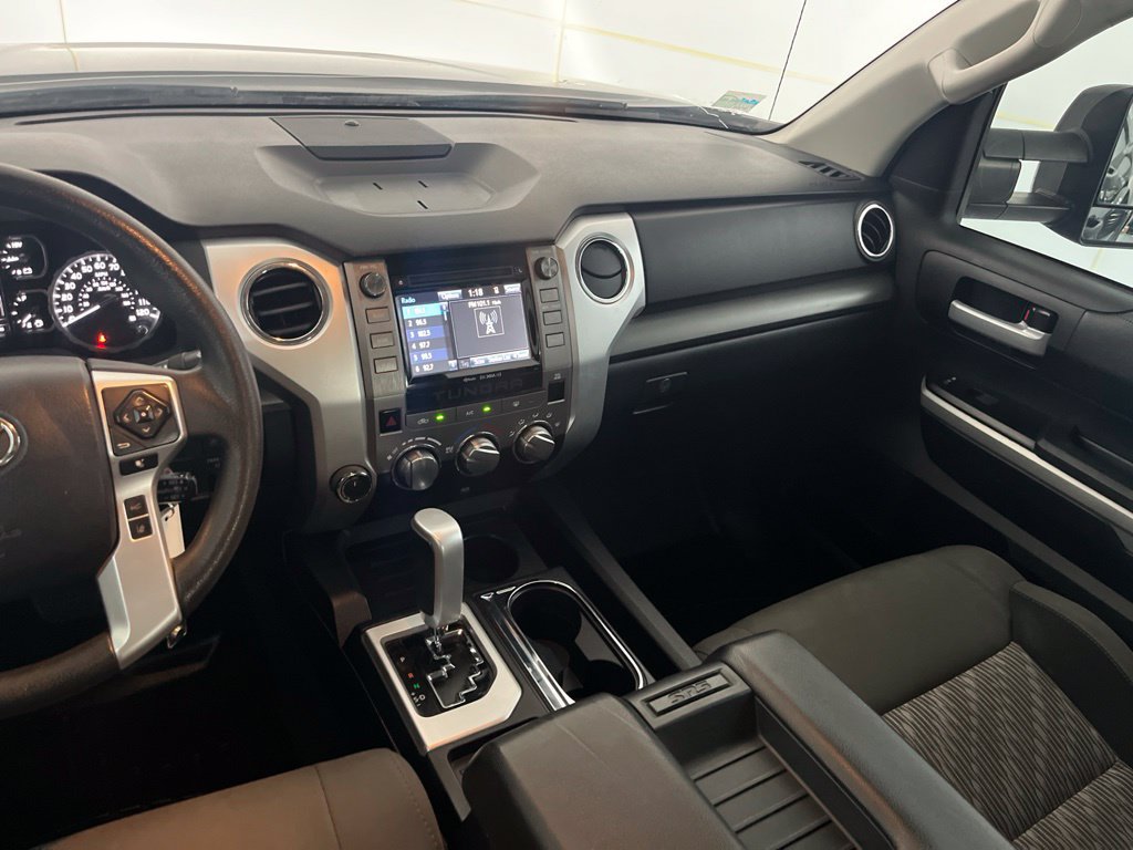 Used 2018 Toyota Tundra SR5 w/ SR5 Upgrade Package AWD/4WD image 33