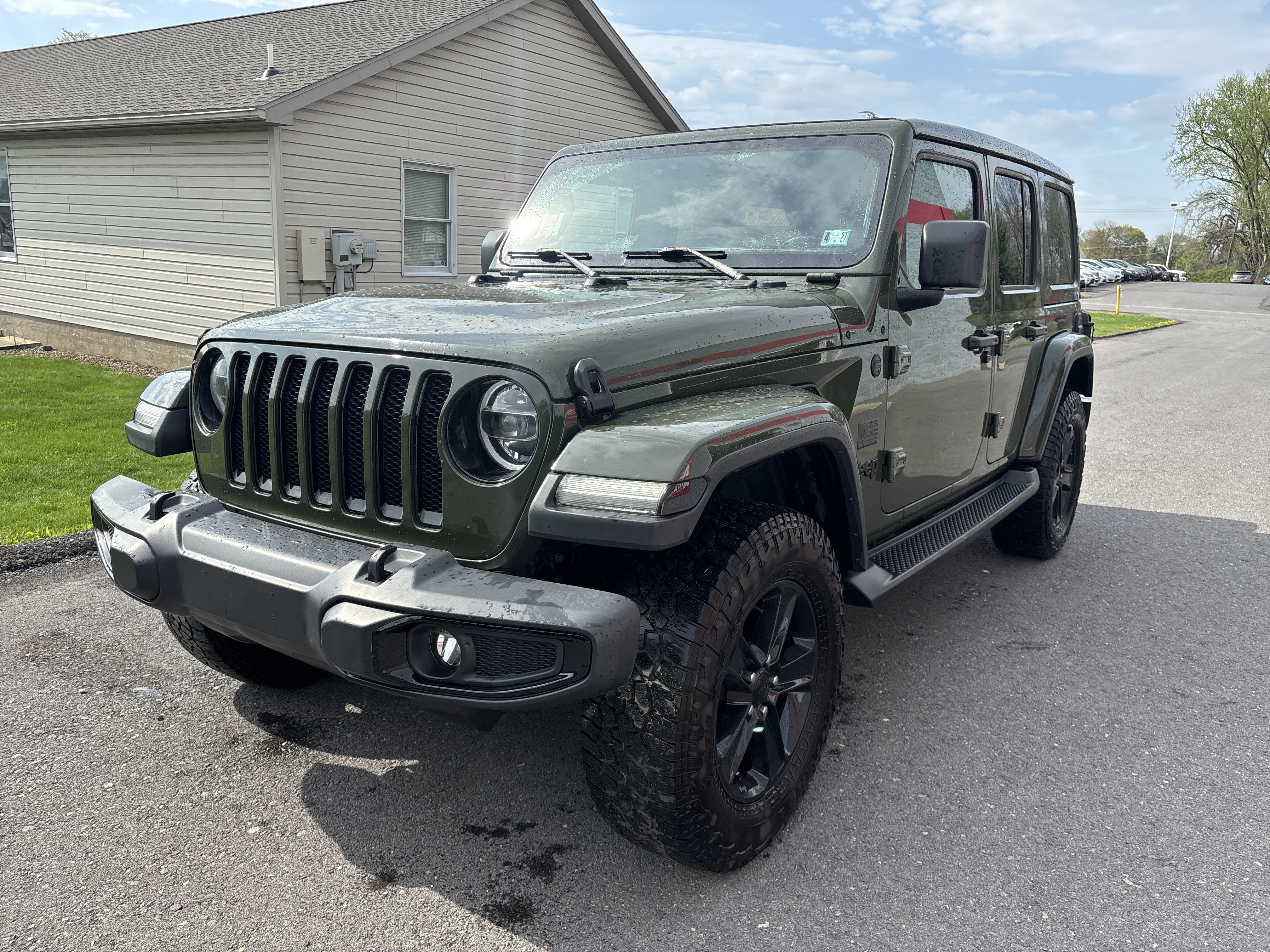 Used 2020 Jeep Wrangler Unlimited Sahara image 7