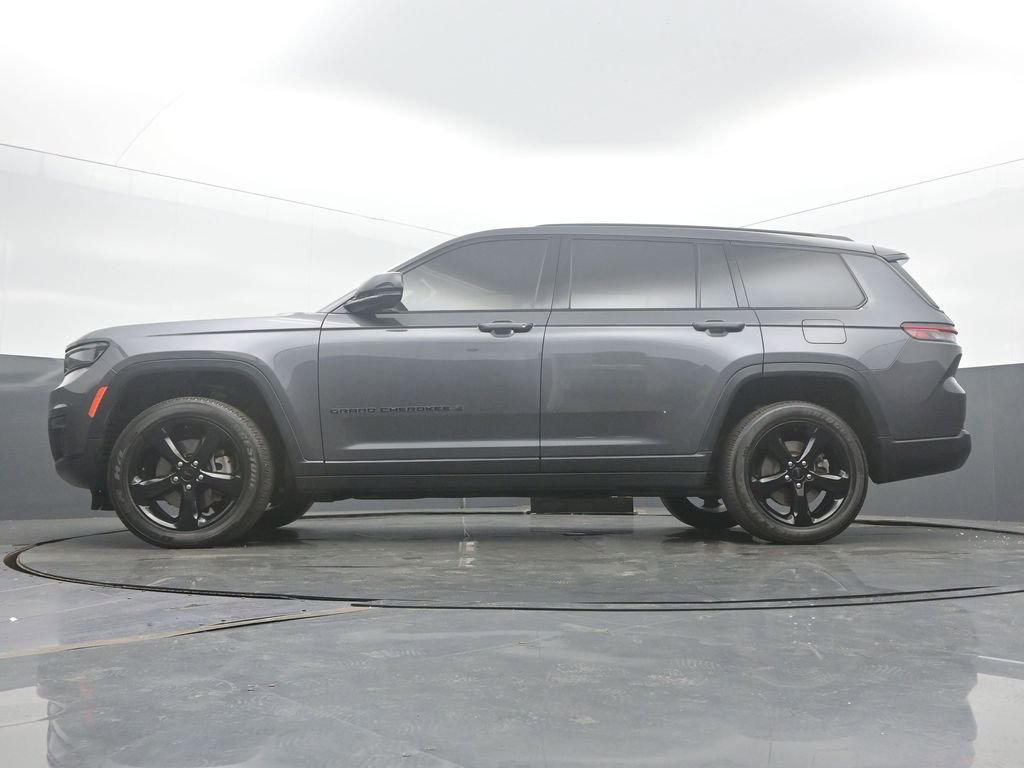 Used 2023 Jeep Grand Cherokee L Laredo AWD/4WD image 47